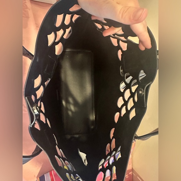 Betsey Johnson black tote with removable zipper pouch - Picture 4 of 7